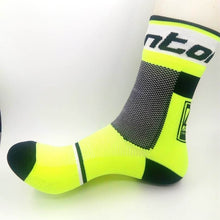 CyclingFEVA: High quality Professional sport socks Breathable Road Bicycle Socks/Mountain Bike Socks/Racing Cycling Socks.